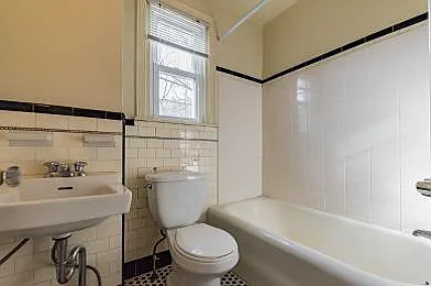 Hazel Apartments — Photo 9