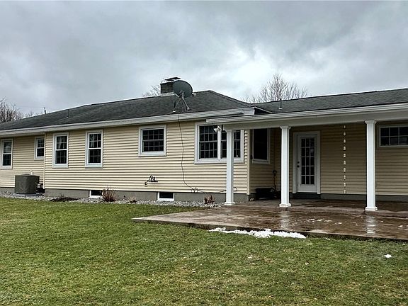 4th image of 2 Bermuda Rd