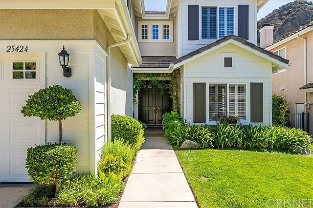 2nd image of 25424 Verne Ct