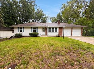 9401 E 84th Ter, Raytown, MO 64138