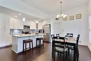 1012 Knightsbridge Rd NW — Photo 9