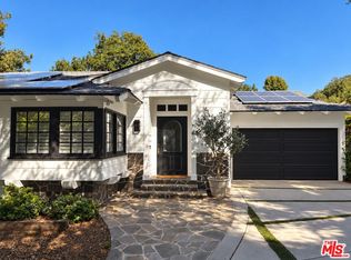 16822 Escalon Dr, Encino, CA 91436