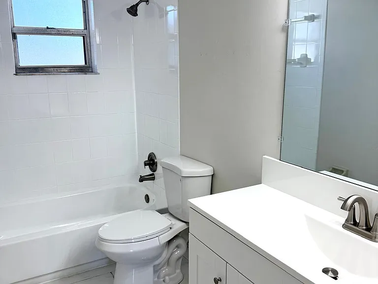 699 NW Riverside Dr — Photo 19