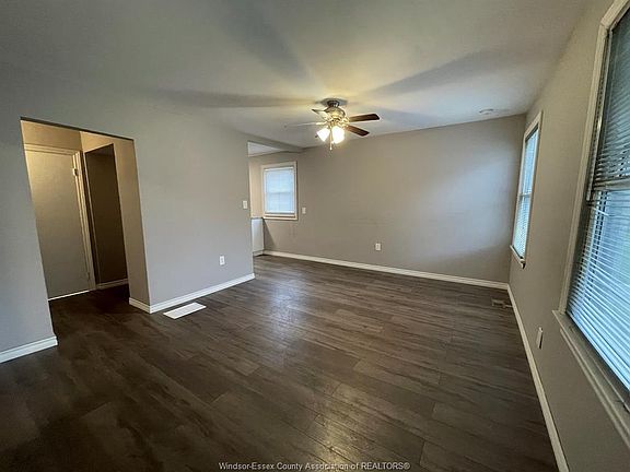 3rd image of 1825 Aubin Rd