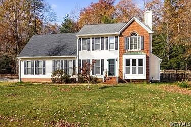 1st image of 5808 Meadowood Ln