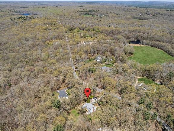 5th image of 283 Tomaquag Rd