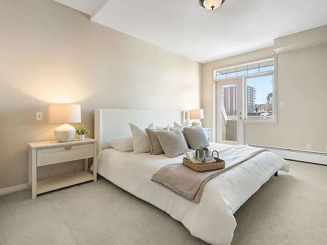 2422 Erlton St SW — Photo 9