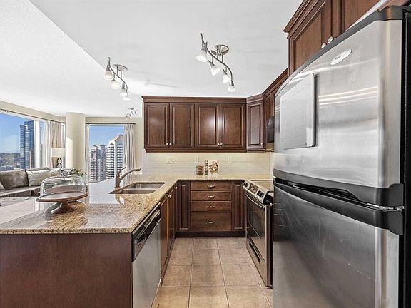 3rd image of 910 S 5th Ave SW #2308