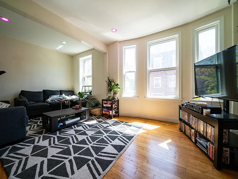 79 Highland St #Penthouse 2 — Photo 11