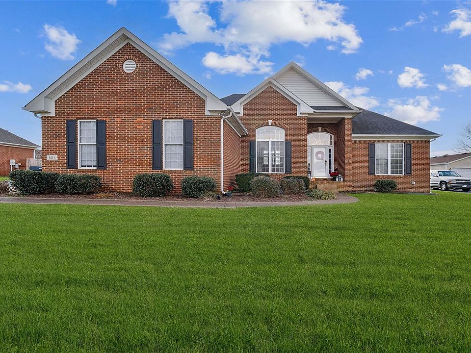 1st image of 623 Wintergreen Ct