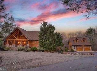 85 Starview Ln, Wapwallopen, PA 18660