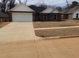 904 Alex Dr, Whitehouse, TX 75791