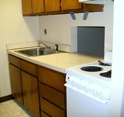 2nd image of 3201 Chamberlayne Ave APT 210