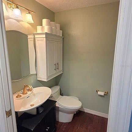 4th image of 1808 Zipperer Rd