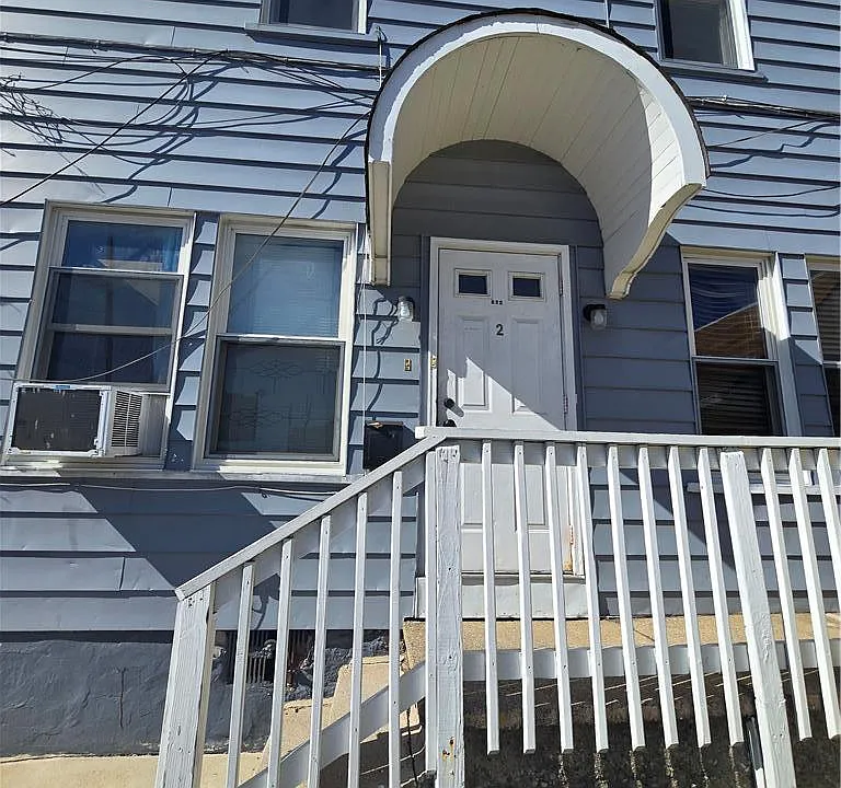 708 Linden St #2