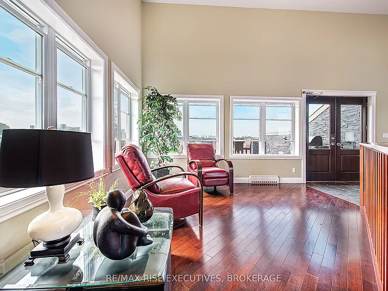 810 Blackburn Mews #314 — Photo 2
