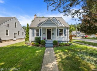 2110 Dorothea Rd, Berkley, MI 48072