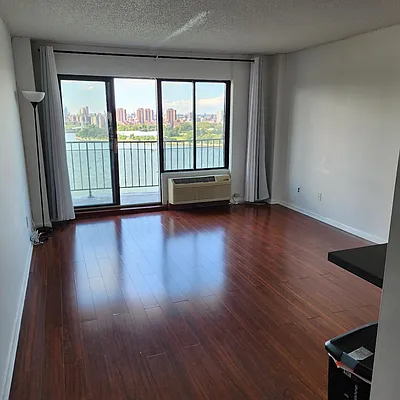 Rented by US # 1 Realty | media 23