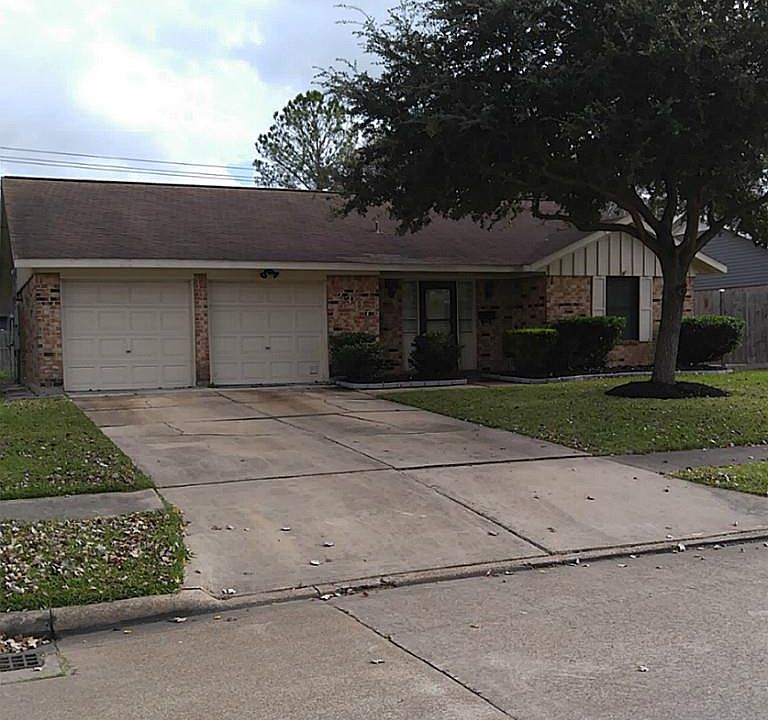 1st image of 2307 Willow Blvd