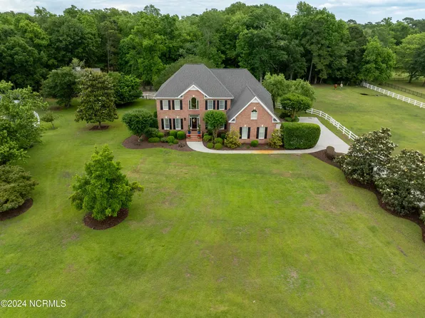390 Whitebridge Road, Hampstead, NC 28443