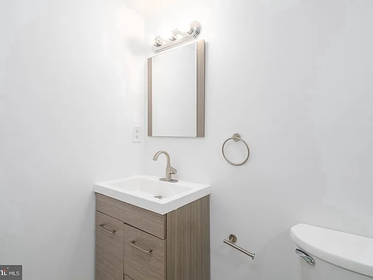 3424 Wallace St #1 — Photo 18