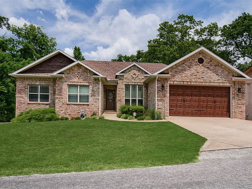 1st image of 12 Tennyson Ln