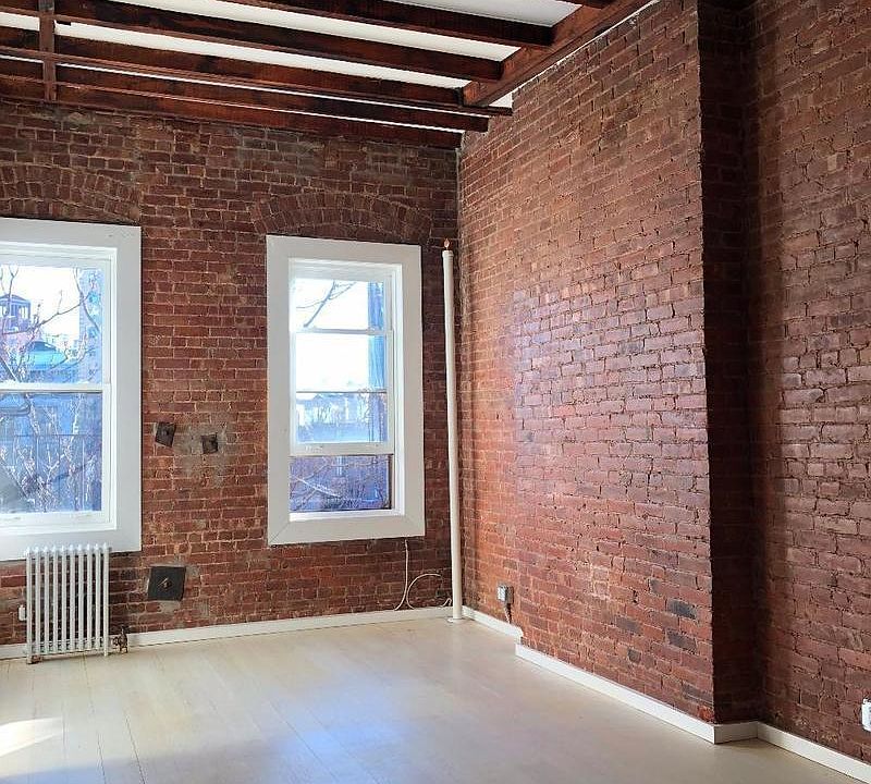 1st image of 138 W 10th St APT 5RW