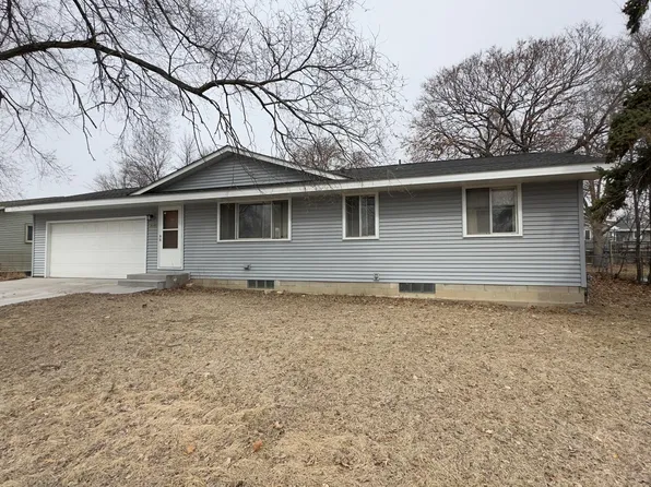 849 81st Ave NE, Spring Lake Park, MN 55432