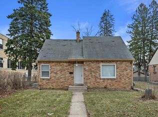 5936 North 35th STREET, Milwaukee, WI 53209
