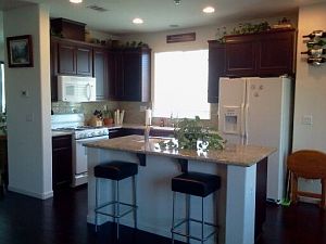 3rd image of 4548 Crimson Clover Dr
