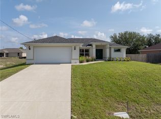 537 NW 14th Ter, Cape Coral, FL 33993