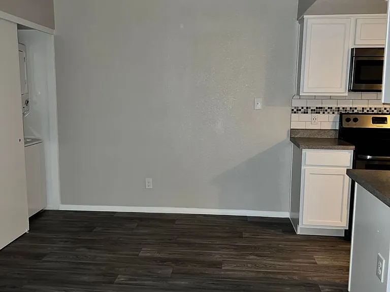 Ponderosa Ranch Apartments — Photo 33