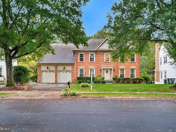 4th image of 13911 Valley Country Dr