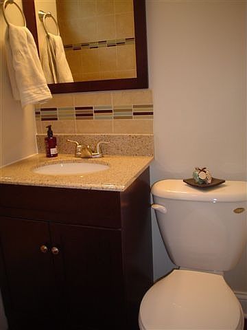1st Floor Bath 