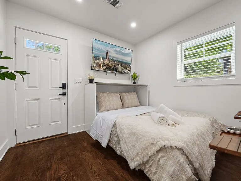 1603 Ezra Church Dr NW — Photo 18