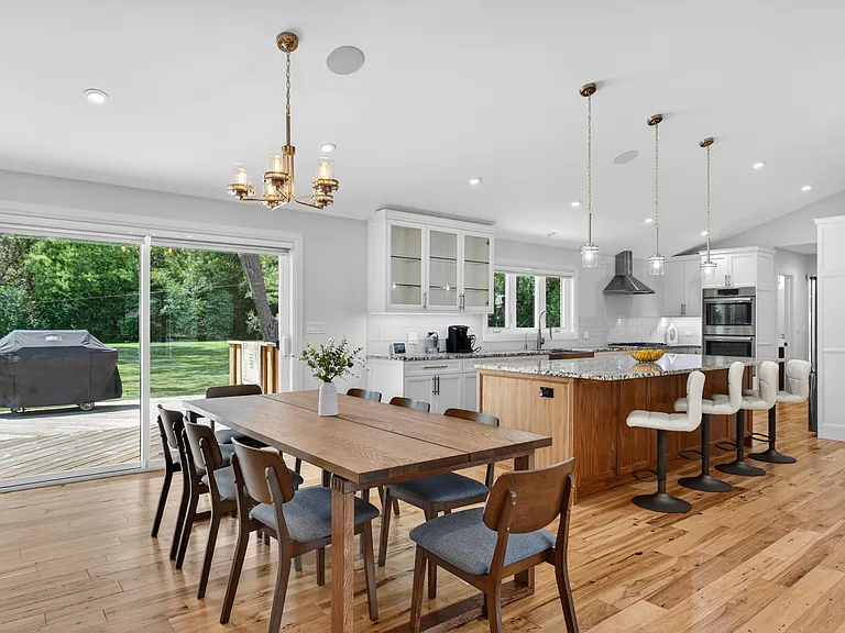 13 Eton Ct — Photo 5