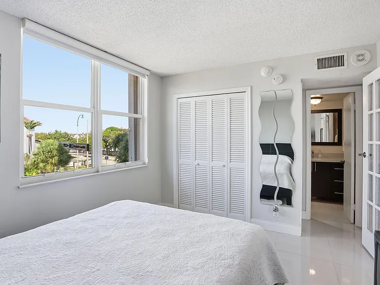 2000 S Ocean Blvd #2L — Photo 18