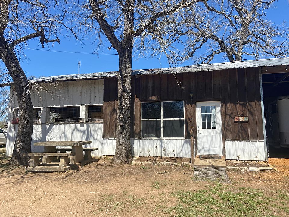 1st image of 228 Glass Ln