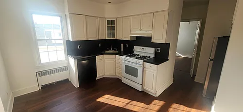 201-203 Thomas Ave #2 Photo 1