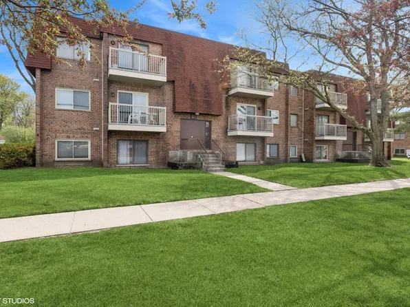 603 W Central Rd APT C5, Mount Prospect, IL 60056