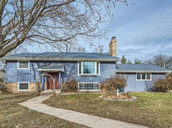 9000 31st Ave N, New Hope, MN 55427