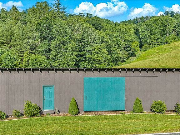 2nd image of 2780 Big Piney Creek Road
