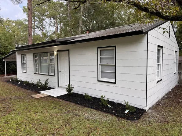 703 Hertson Dr, Waycross, GA 31501