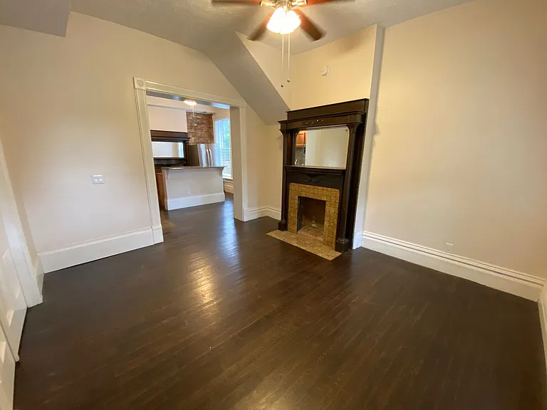Dennison Ave 877 NCR — Photo 21