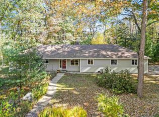 6 Surrey Dr, Bow, NH 03304