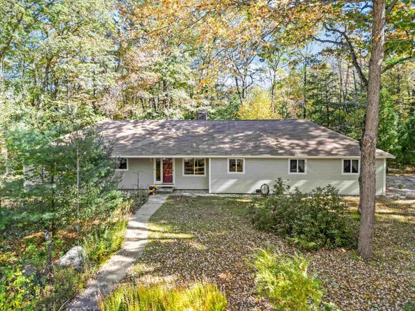 6 Surrey Drive, Bow, NH 03304