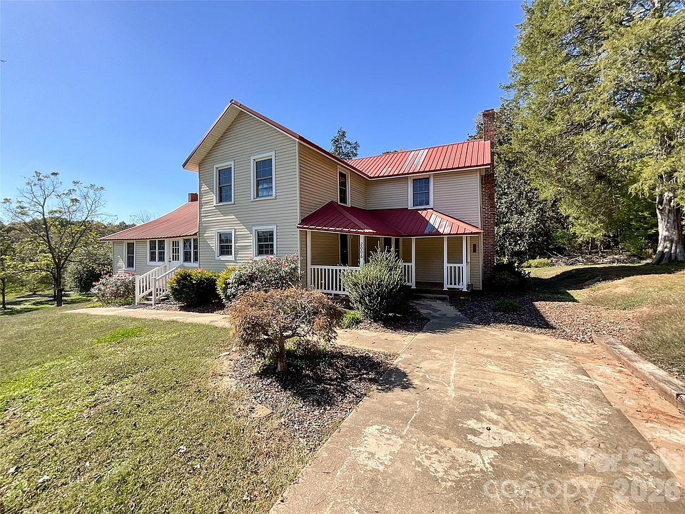 1st image of 2006 Okeewemee Rd