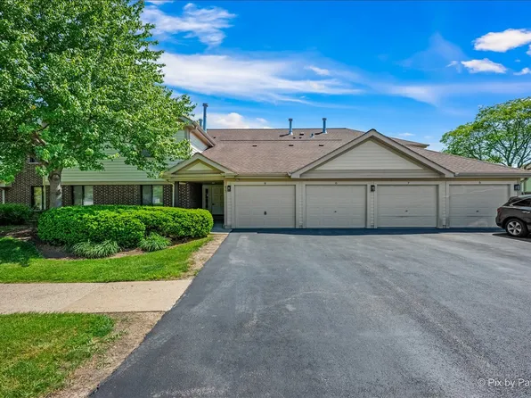 827 E Kings Row Unit 8, Palatine, IL 60074