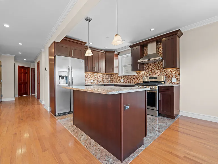 22-16 Steinway St #3 — Photo 6