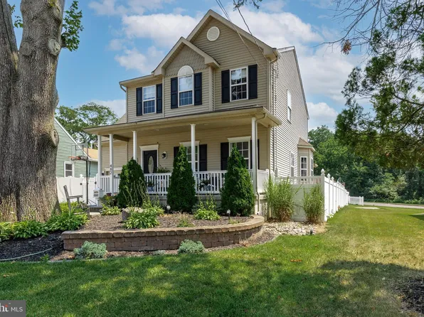 482 Center Ave, Runnemede, NJ 08078